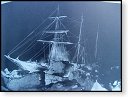 Loď Endurans zamrzlá v ledu Vedelova moře 